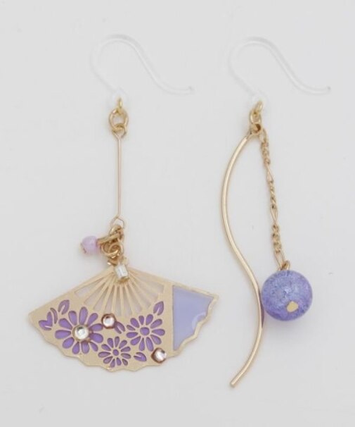 【カヤ】透かし吉祥ピアス