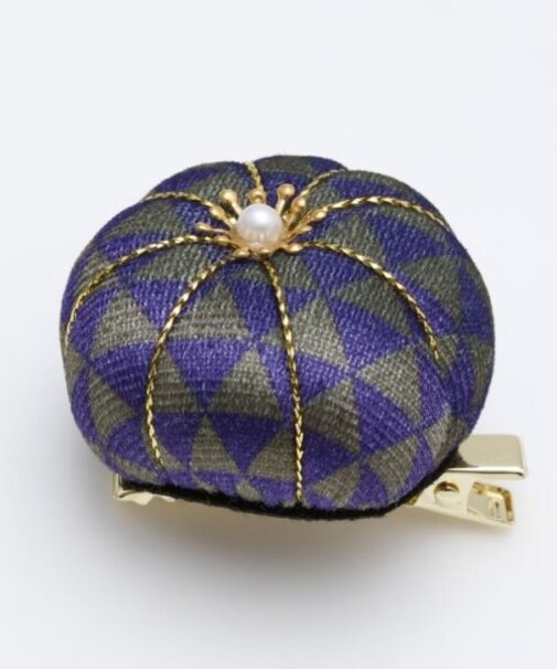 【カヤ】鱗ふくれヘアクリップ