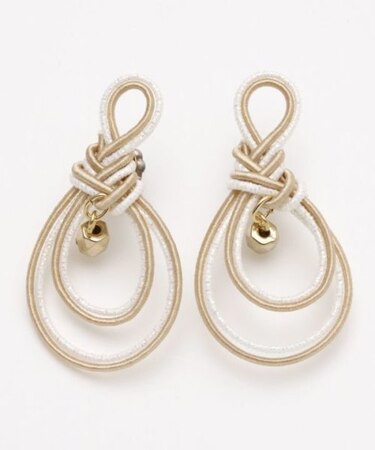 【カヤ】冥加（みょうが）結びピアス