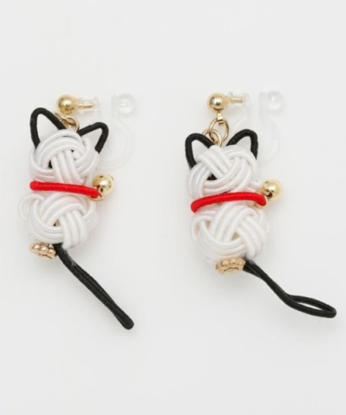 【カヤ】水引猫イヤリング