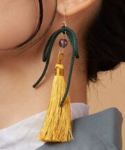 【カヤ】しだれ結びピアス