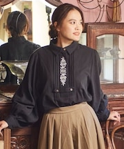 【欧州航路】チロリ刺繍ブラウス