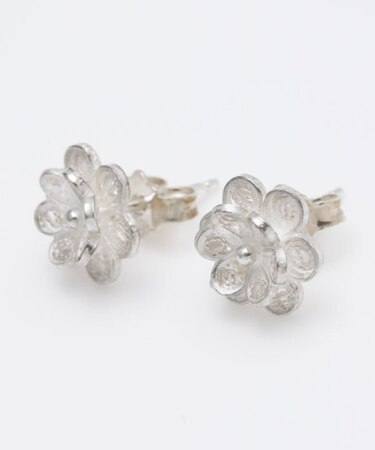 【欧州航路】銀細工マルタフィグリー ダブルフラワーピアス