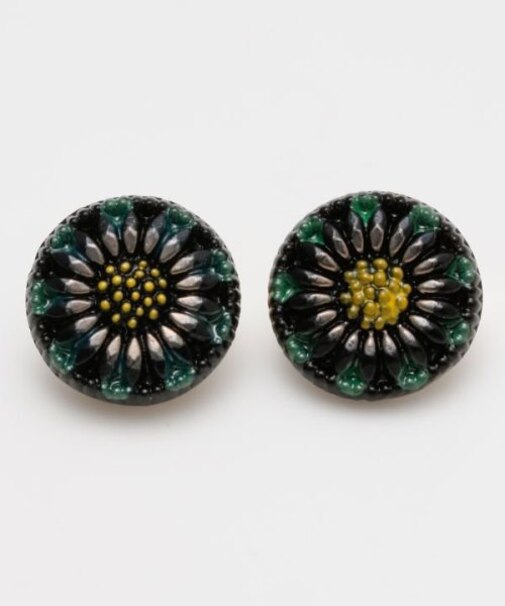 【欧州航路】チェコボタンモアイヤリング