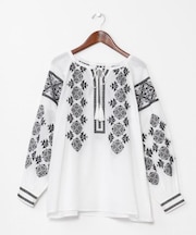 【欧州航路】トリフォイ刺繍ブラウス