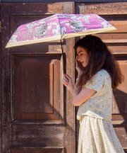 【欧州航路】【遮光性99.99%以上】フルーツ折りたたみ傘 晴雨兼用