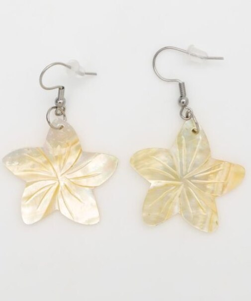 【マウナロア】プルメリアシェルピアス