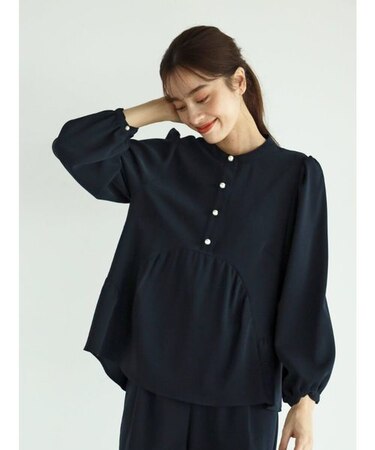 ペプラムヘムアクセントパールブラウス