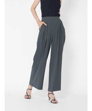 タックワイドパンツ