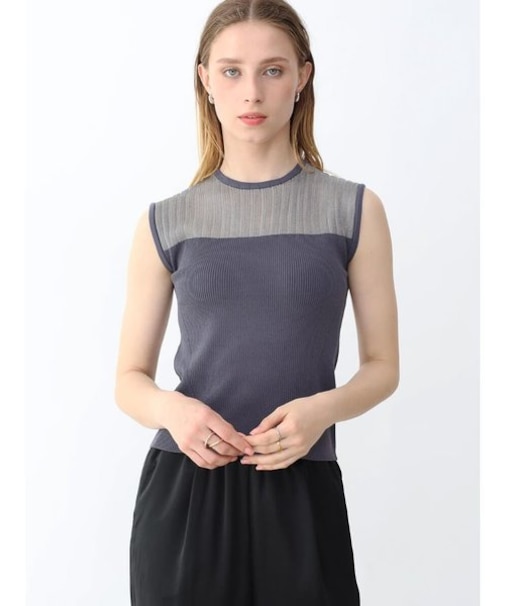 デコルテシアーフレンチスリーブニット