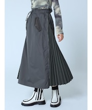 フリースドッキングジップインプリーツスカート