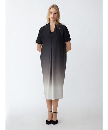 2重Vネックグラデーションワンピース