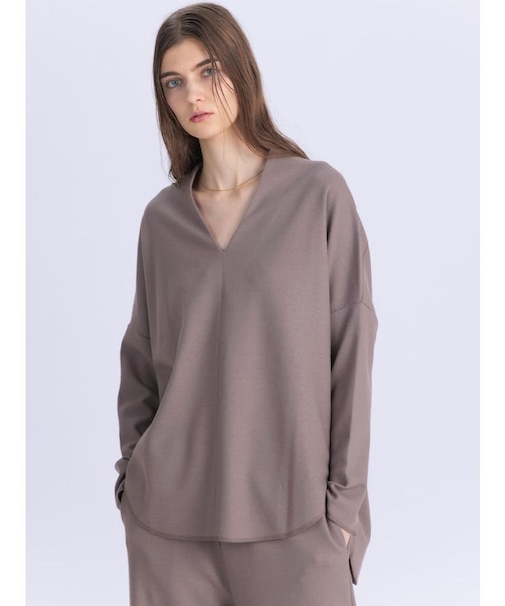 ウールスムースＶネックプルオーバー