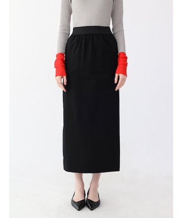 バックスリットタイトスカート