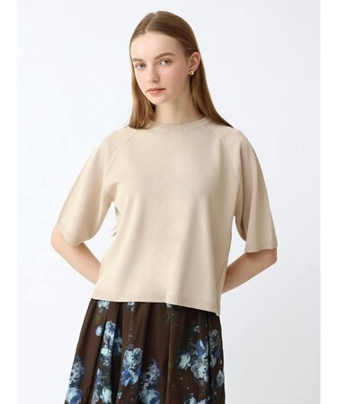 バックジップハーフスリーブニット