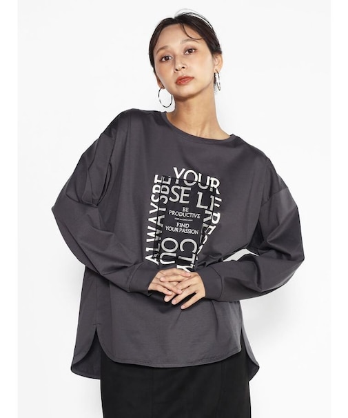 デザインロゴロングスリーブＴシャツ