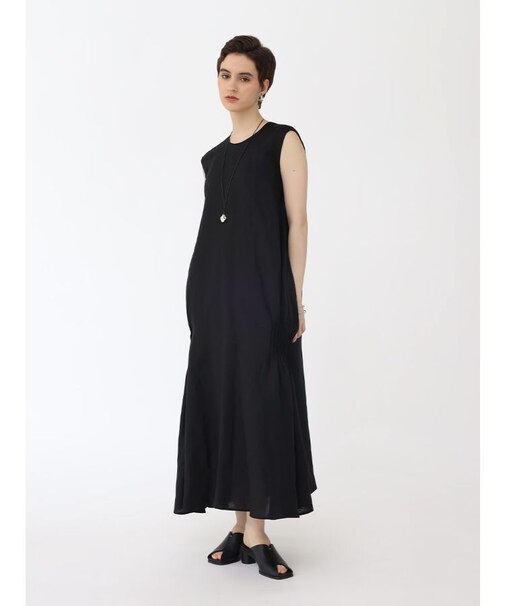 サイドピンタックロングワンピース