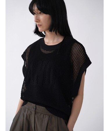 メッシュニットロゴベスト