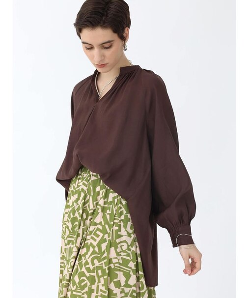 スキッパーギャザーブラウス