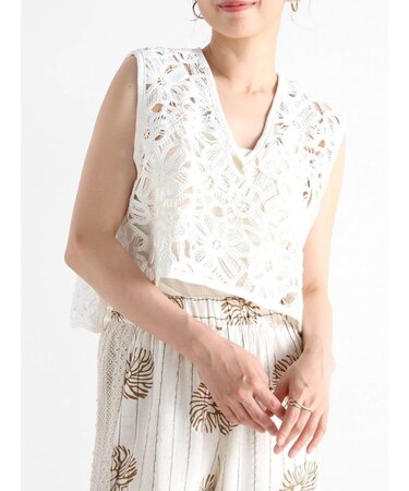 フラワークロシェベスト