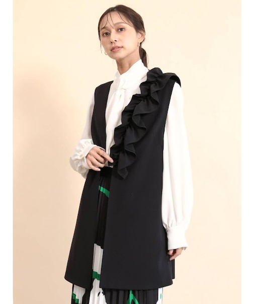 アシンメトリーフリルジレ