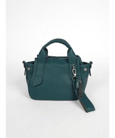 チャーム付きフェイクレザー2wayバッグ