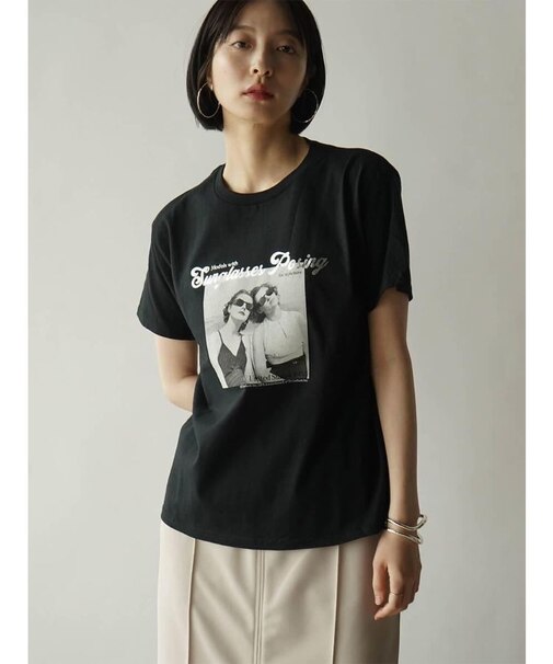 グラフィックTシャツ(SUNGLASSES POSING)