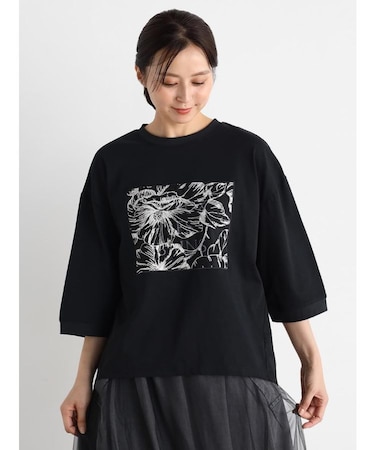 ボタニカル刺繍デザインカットソー