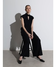 トライアングルネックオールインワン