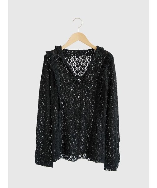 レースフリルプルオーバーブラウス