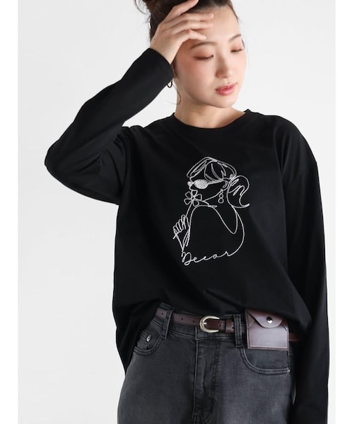 レディモチーフ刺繍長袖Tシャツ