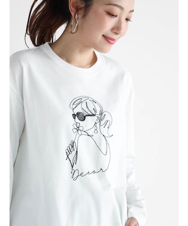 レディモチーフ刺繍長袖Tシャツ
