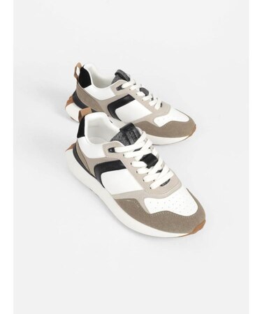 ロートップスニーカー