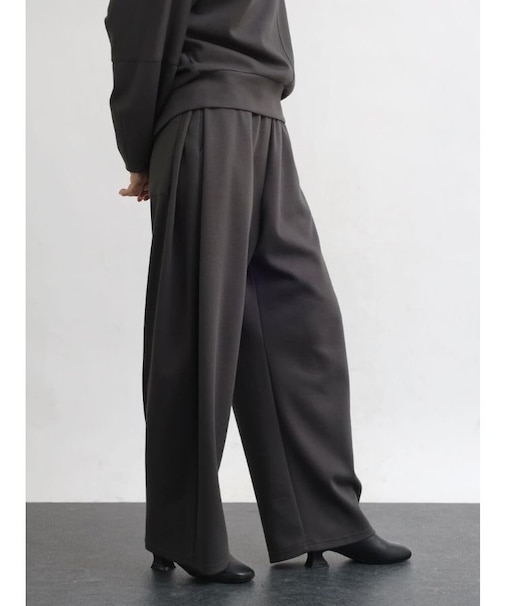 サイドタックストレッチワイドパンツ