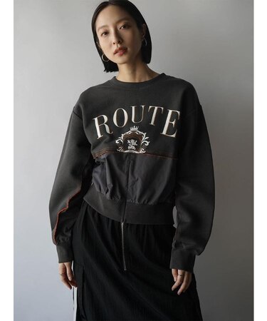 リメイクロゴファスナースリットトップス