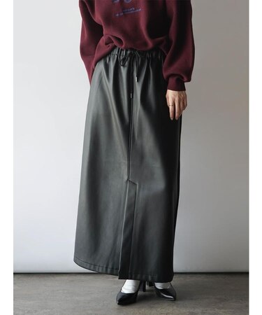 フロントスリットドッキングスカート