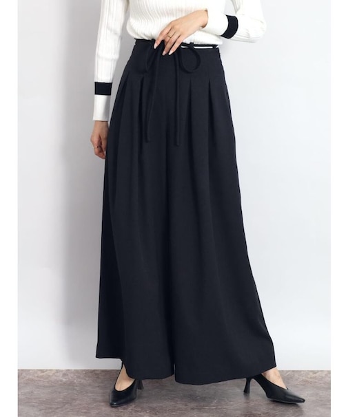 ドローコードタックワイドパンツ