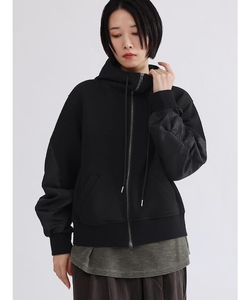 ギャザースリーブジップアップパーカー