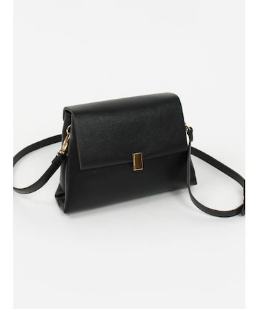 フェイクレザー ショルダーバッグ