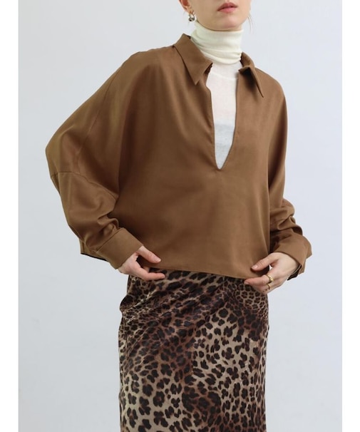 スエードライクスキッパーブラウス