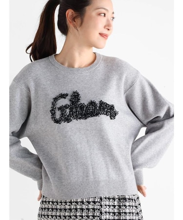 ロゴ刺繍ニット