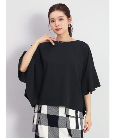 ラッフルスリーブストレッチブラウス