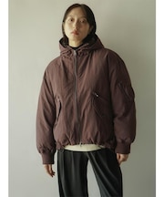 フーディーボリュームブルゾン