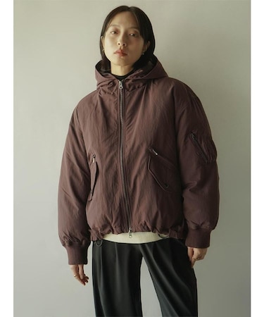 フーディーボリュームブルゾン