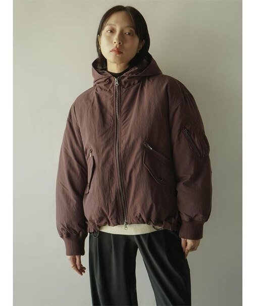 フーディーボリュームブルゾン