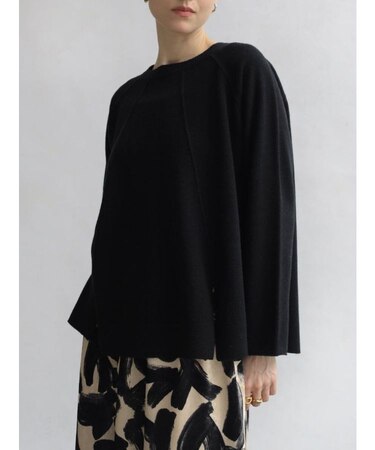 圧縮ウールフロントスリットクルーネックニット