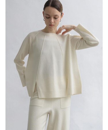 圧縮ウールフロントスリットクルーネックニット