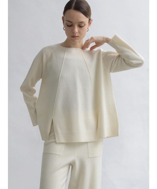 圧縮ウールフロントスリットクルーネックニット