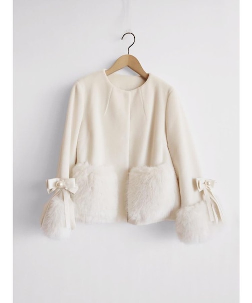 リボン袖ファーアクセントショートコート