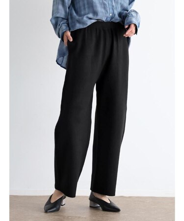 カーブシルエットニットパンツ